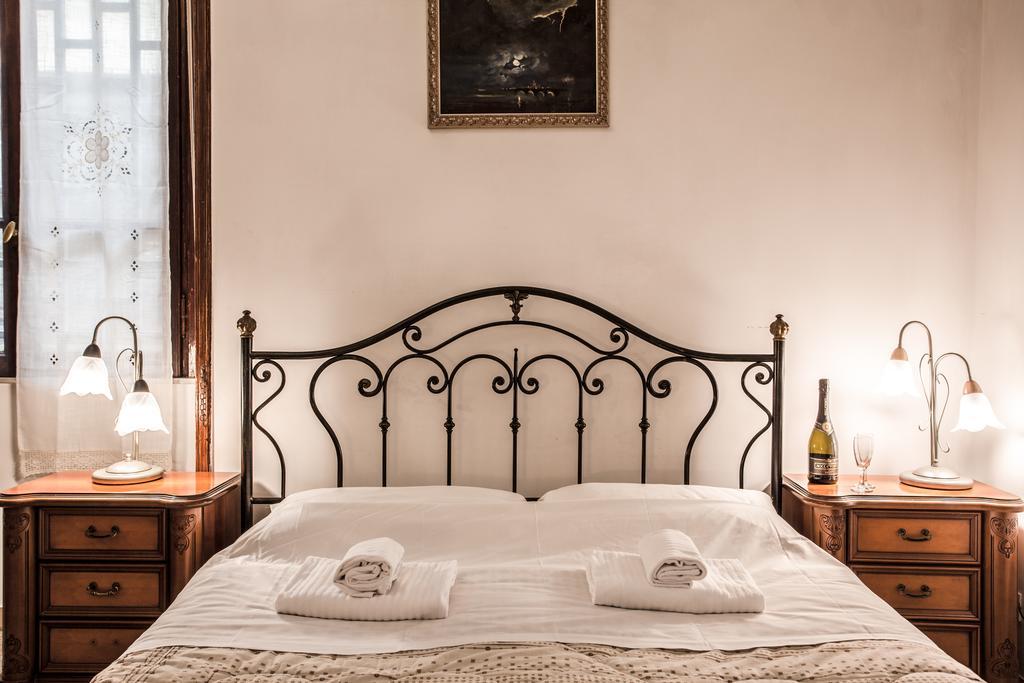 Frühstückspension Residenza Ave 4*